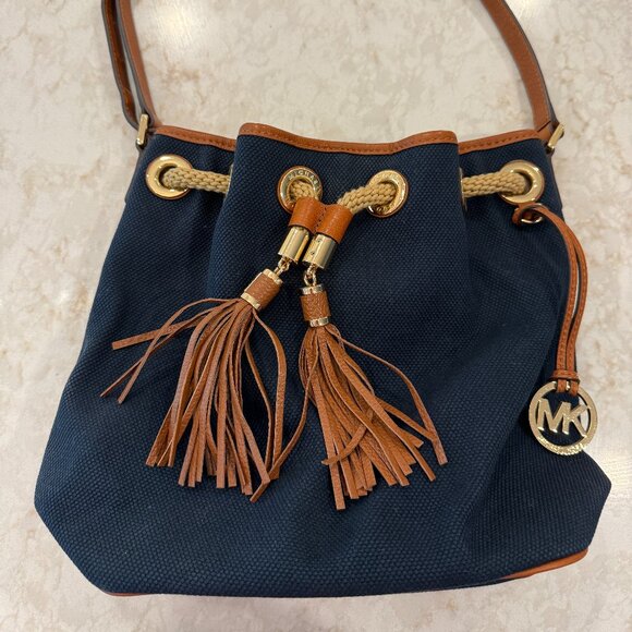 Michael Kors Navy Blue Nautical Bucket Bag - Picture 2 of 7